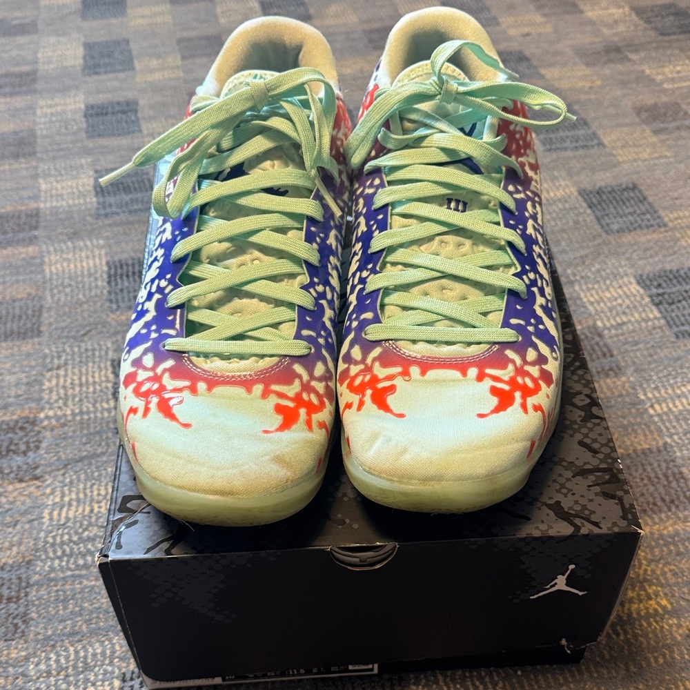 Pre worn men’s Jordan Zion 3 Sneakers. Size 10